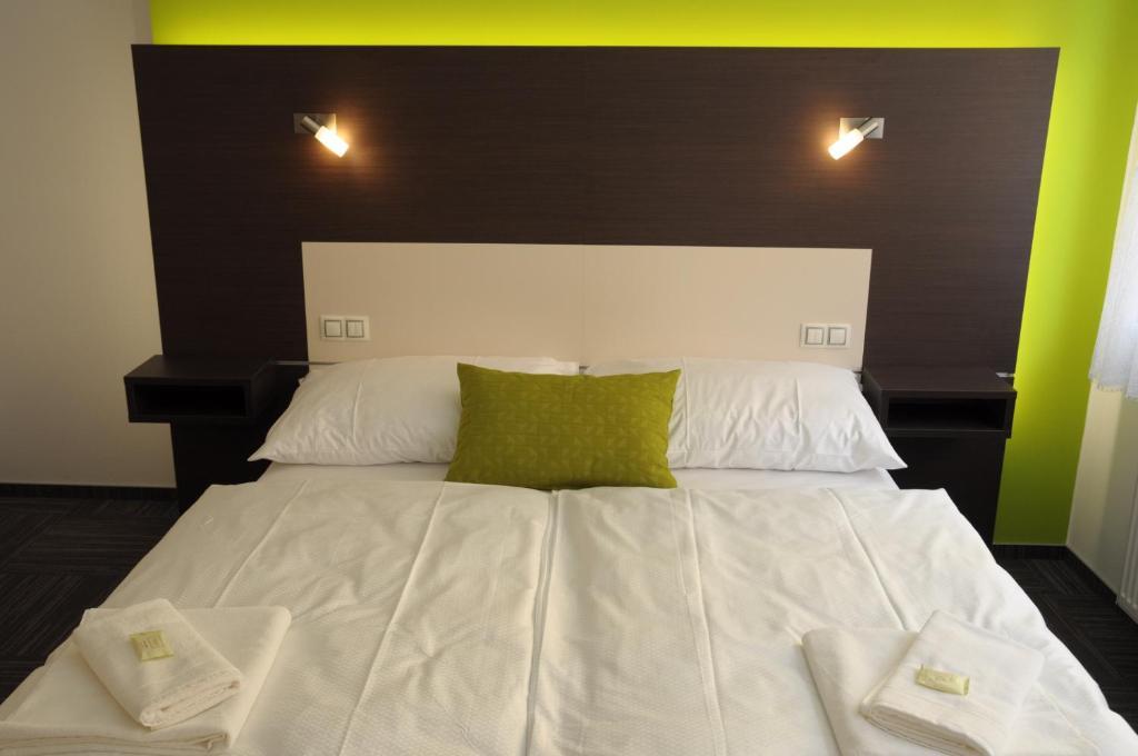 Hotel Kaskada Ledeč nad Sázavou Habitación foto