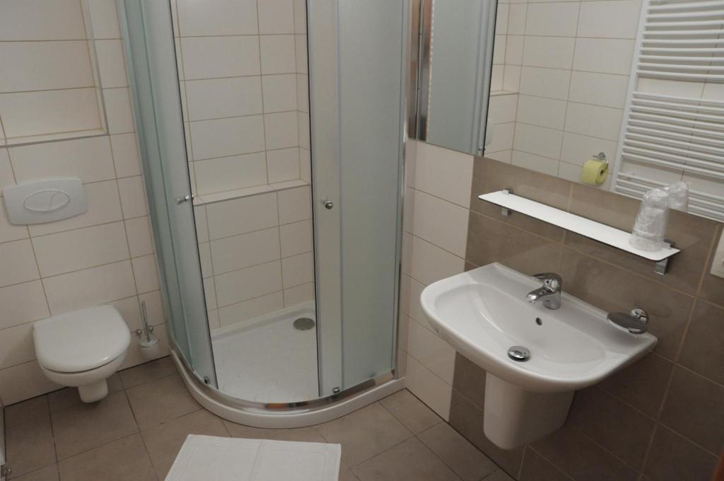 Hotel Kaskada Ledeč nad Sázavou Habitación foto