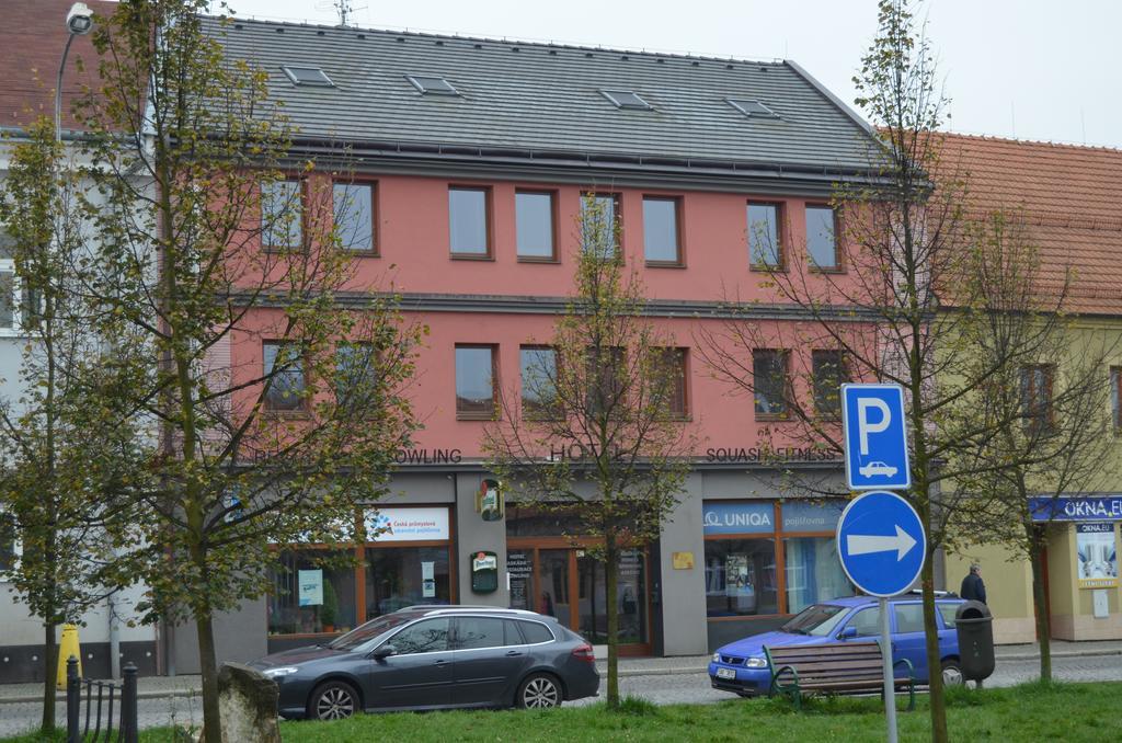 Hotel Kaskada Ledeč nad Sázavou Exterior foto